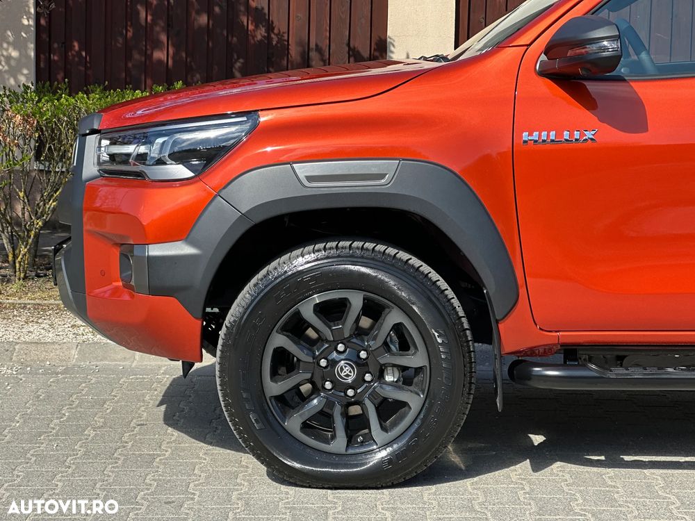 Toyota Hilux 2.8D 204CP 4x4 Double Cab AT MHEV Invincible Color Edition (3E5) - 4