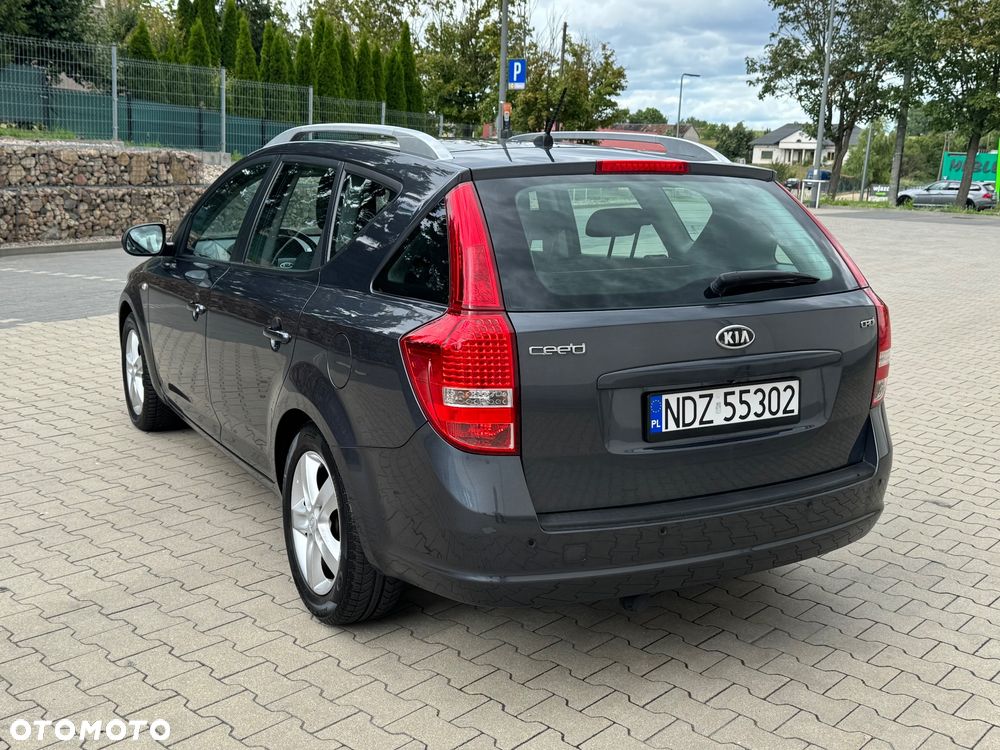 Kia Ceed 1.6 Crdi Comfort + - 4