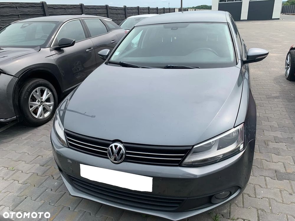 Volkswagen Jetta 1.6 TDI DSG Highline - 27