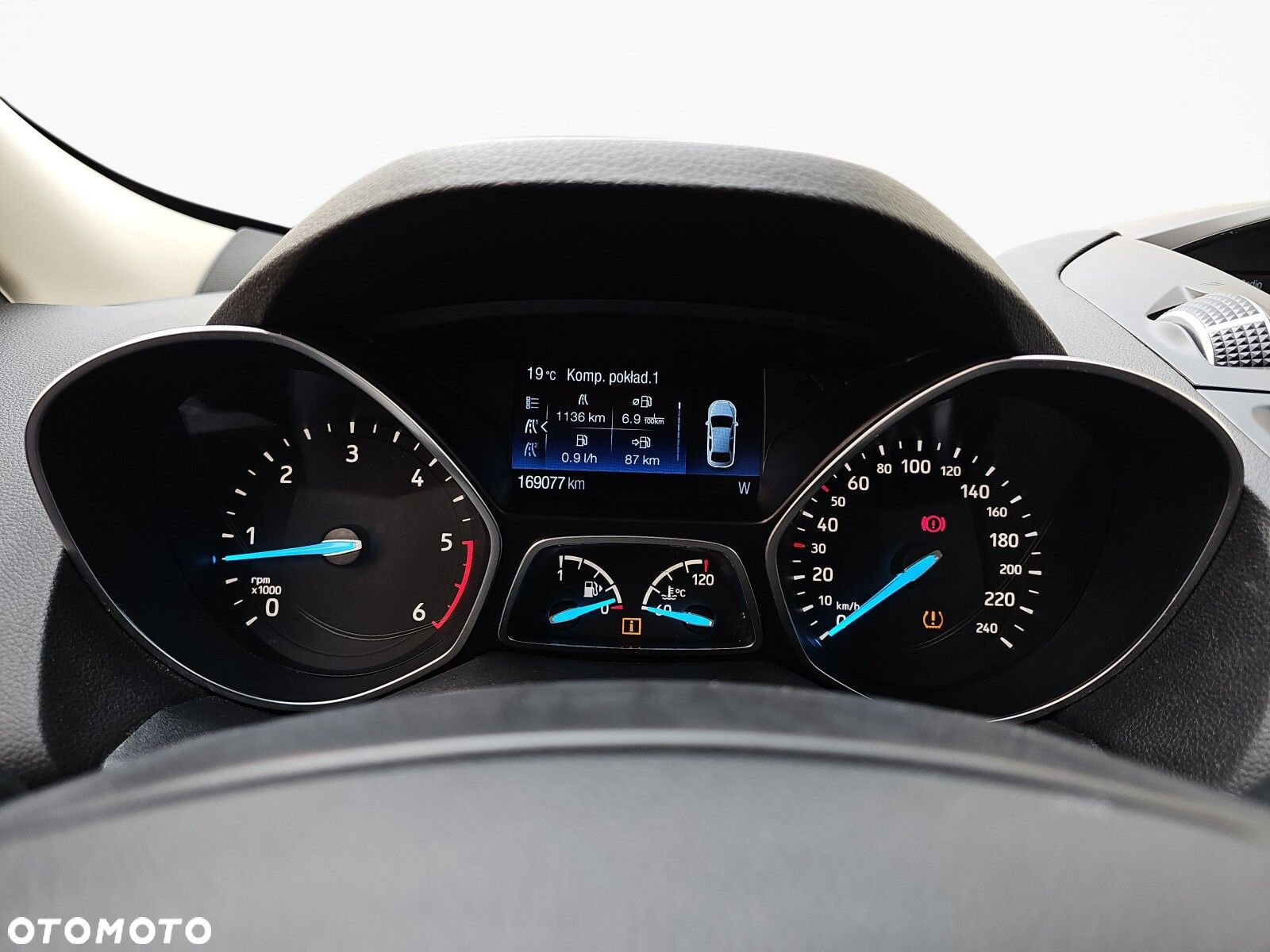 Ford Kuga - 20