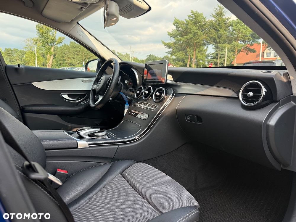 Mercedes-Benz Klasa C 180 (BlueEFFICIENCY) 7G-TRONIC Avantgarde - 14
