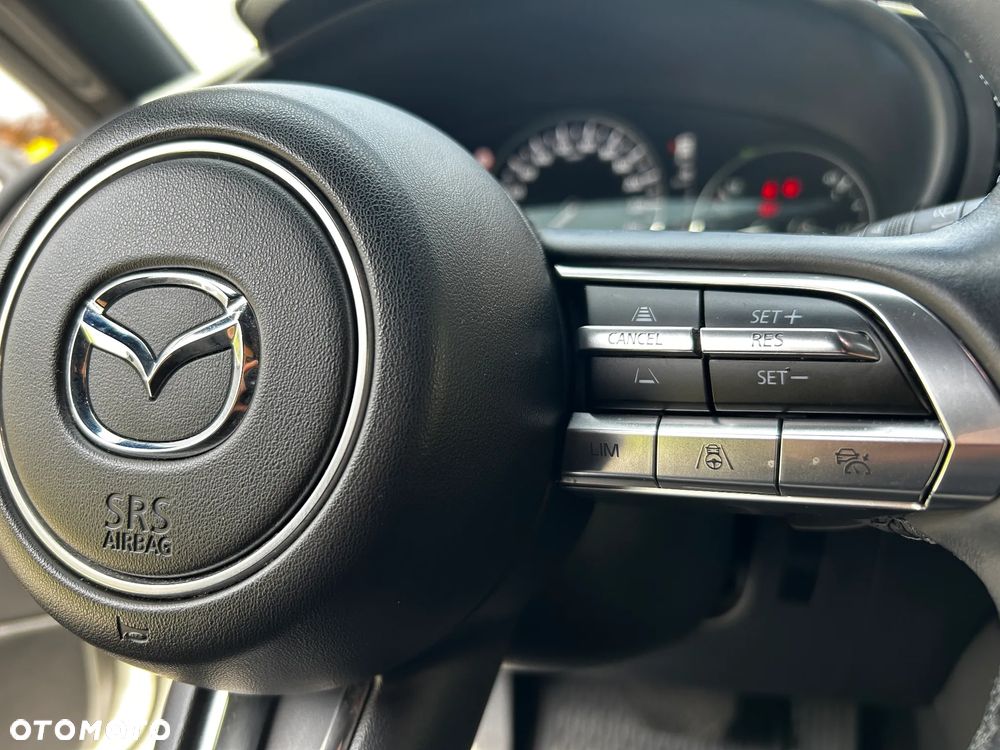 Mazda 3 e-SKYACTIV-G 2.0 M HYBRID DRIVE SELECTION - 23