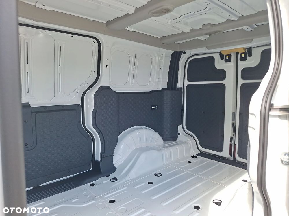 Kia PV5 - 18
