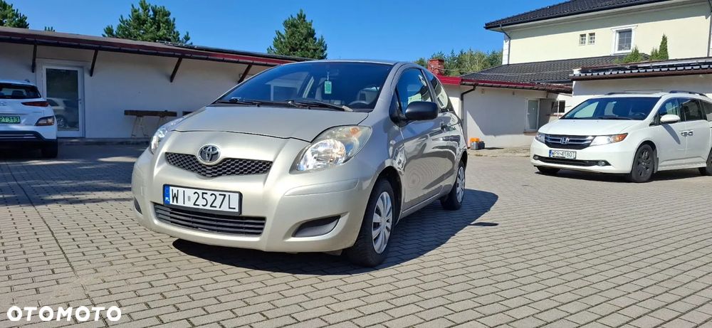 Toyota Yaris - 18