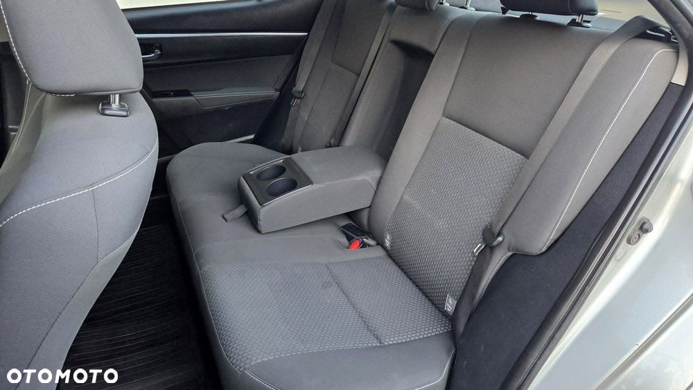 Toyota Corolla 1.6 Comfort - 15