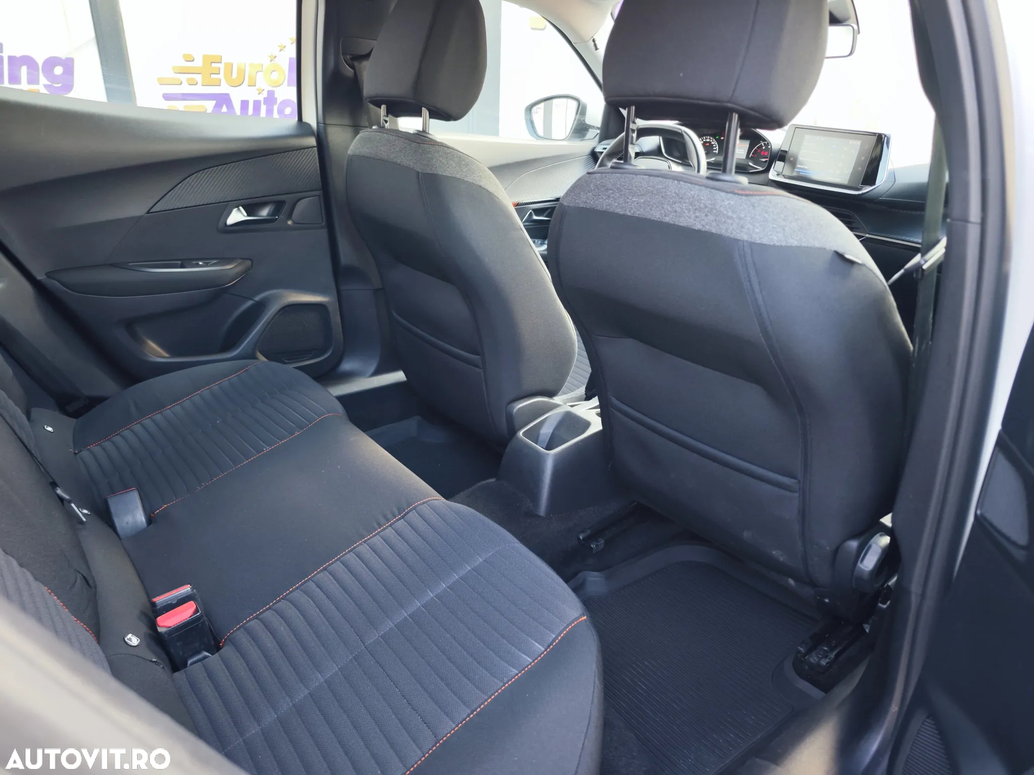 Peugeot 2008 - 15