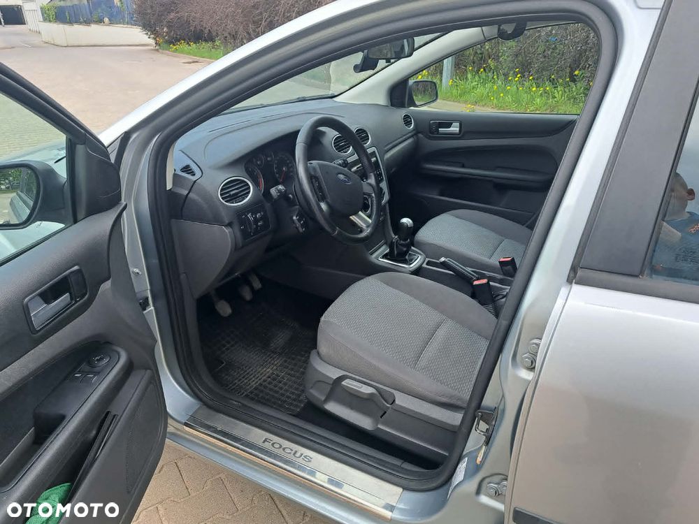 Ford Focus - 13