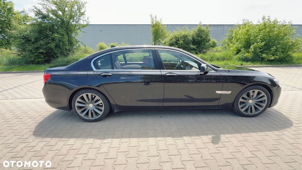 BMW Seria 7 760i L - 2