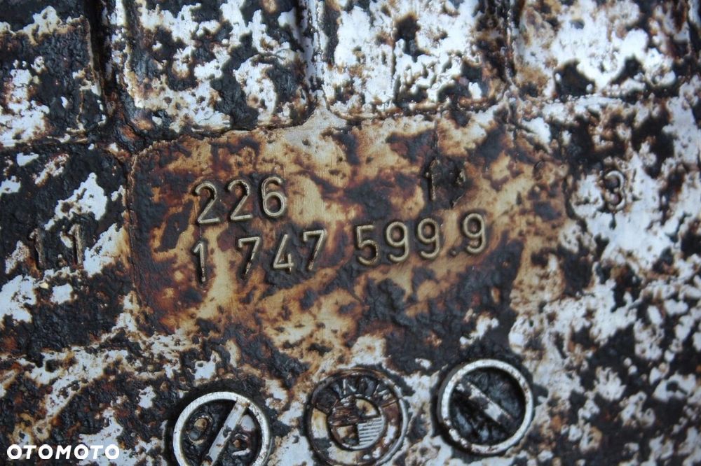 OBUDOWA ROZRZĄDU dekiel BMW e31 e32 e34 e38 m60 3.0 4.0 v8 1747599 - 3