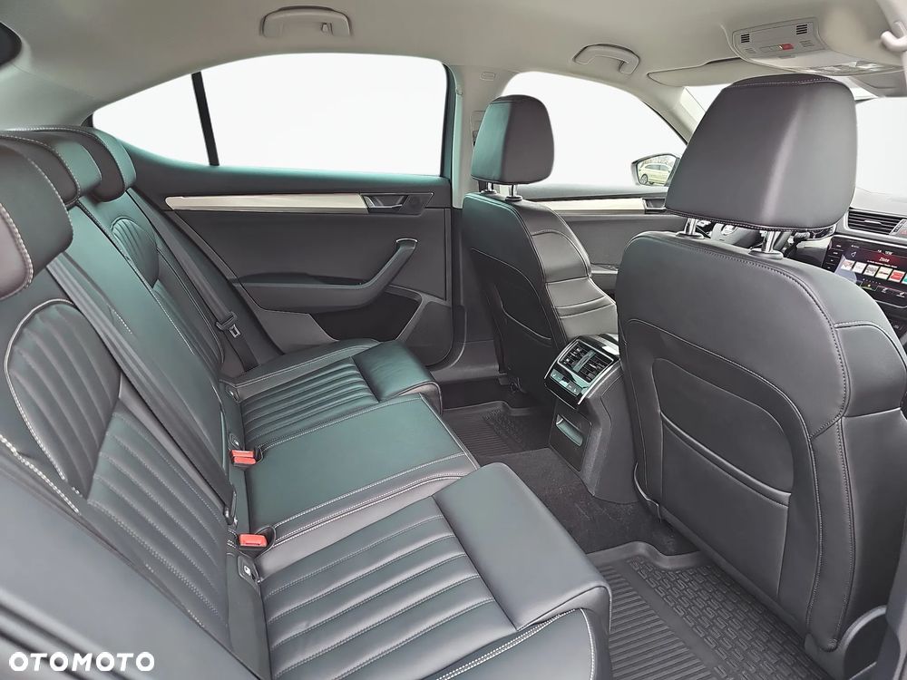 Skoda Superb 2.0 TSI L&K DSG - 11