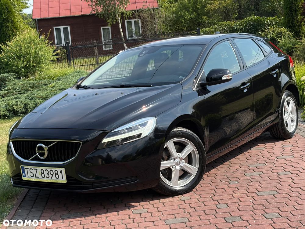 Volvo V40 T2 Momentum - 2