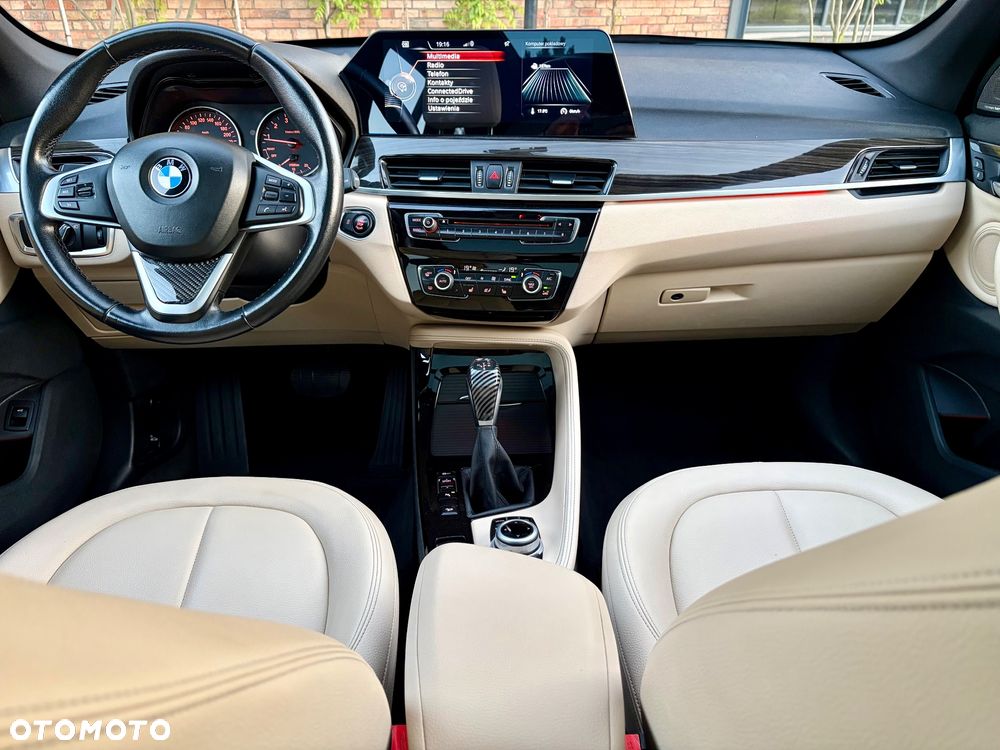 BMW X1 xDrive25i xLine - 21