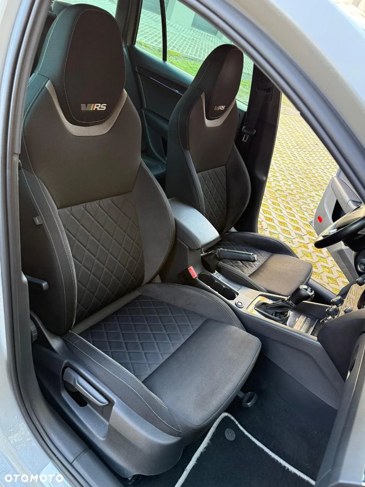 Skoda Octavia 2.0 TDI DSG RS - 20