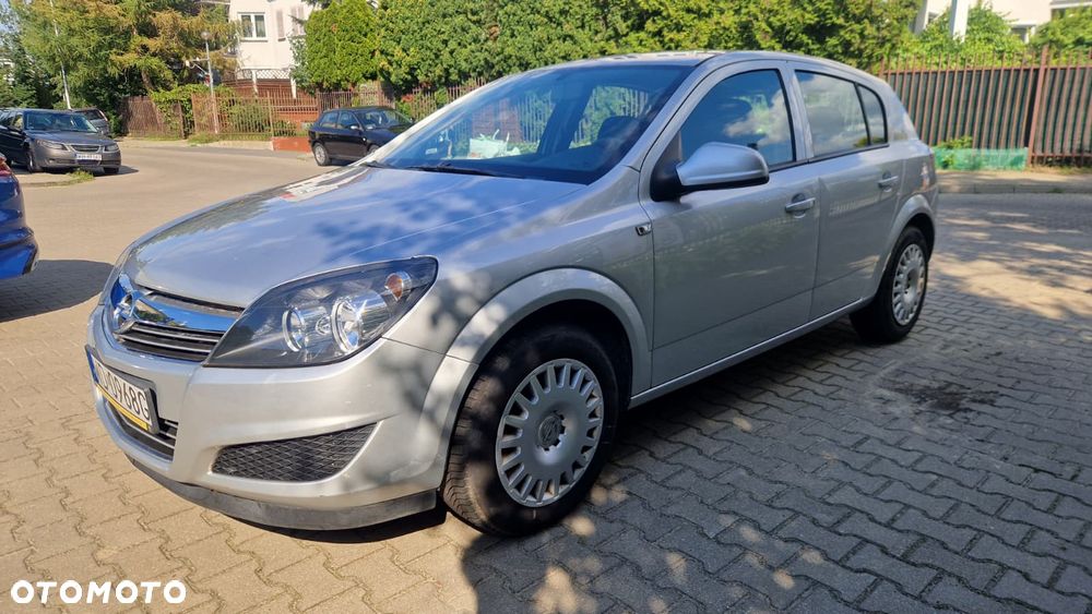 Opel Astra 2012 photo 5