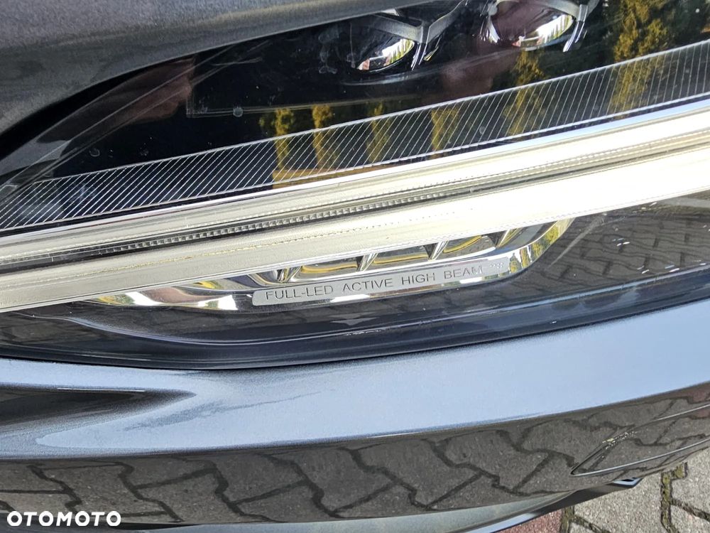 Volvo V90 Cross Country T6 AWD Pro - 25