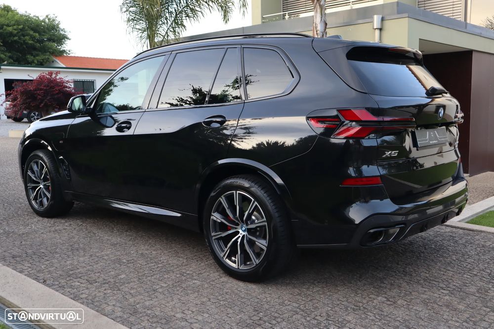 BMW X5 50 e xDrive Edição Desportiva M - 4