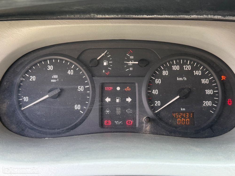 Opel Vivaro 1.9 cdti - 8
