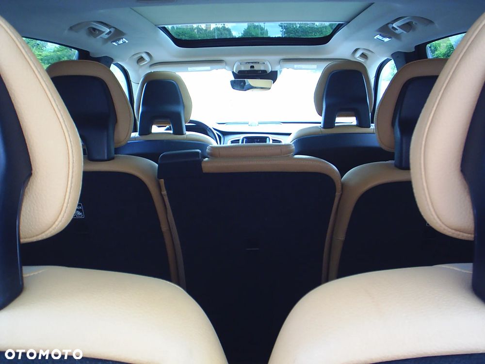 Volvo XC 90 T6 AWD Momentum 7os - 11