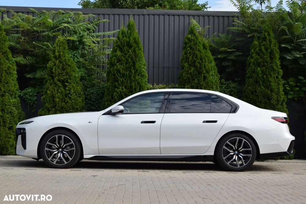 BMW Seria 7 - 11