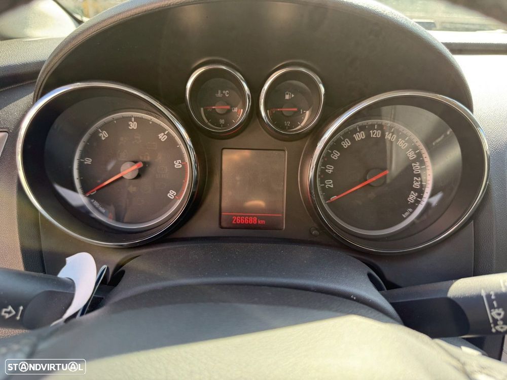 Opel Astra 1.3 CDTi - 10
