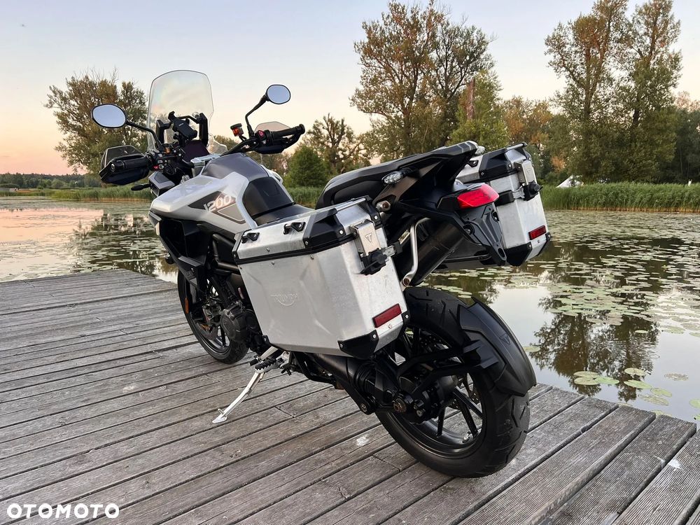 Triumph Tiger - 4