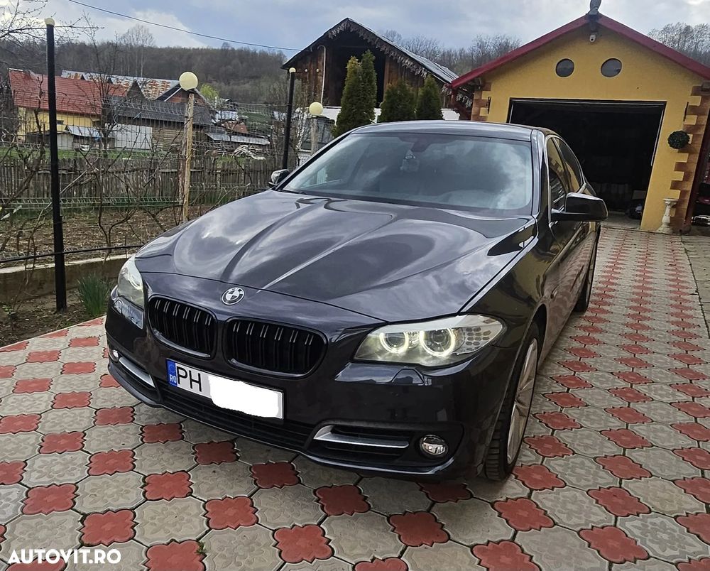 BMW Seria 5 520d Aut. Luxury Line - 1