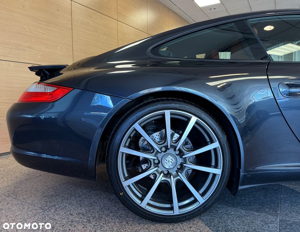 Porsche 911 Carrera Tiptronic S - 23