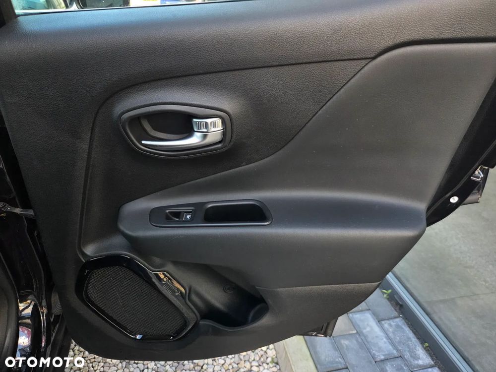 Jeep Renegade 1.6 E-TorQ Longitude - 12