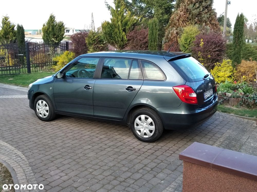 Skoda Fabia 1.4 16V Active Plus - 12