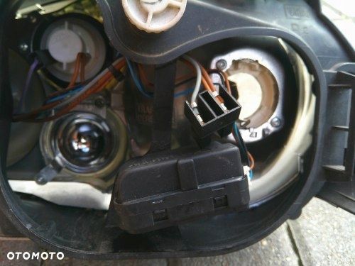 VW GOLF IV 4 PRAWA PRZEDNIA LAMPA VALEO ORYGINAŁ - 10