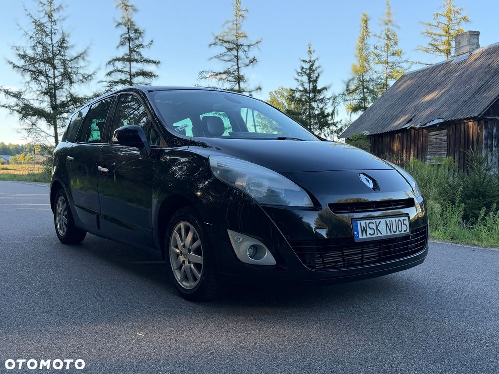 Renault Grand Scenic - 13