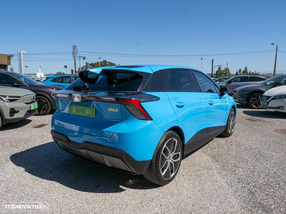 MG MG4 64 kWh Luxury - 16