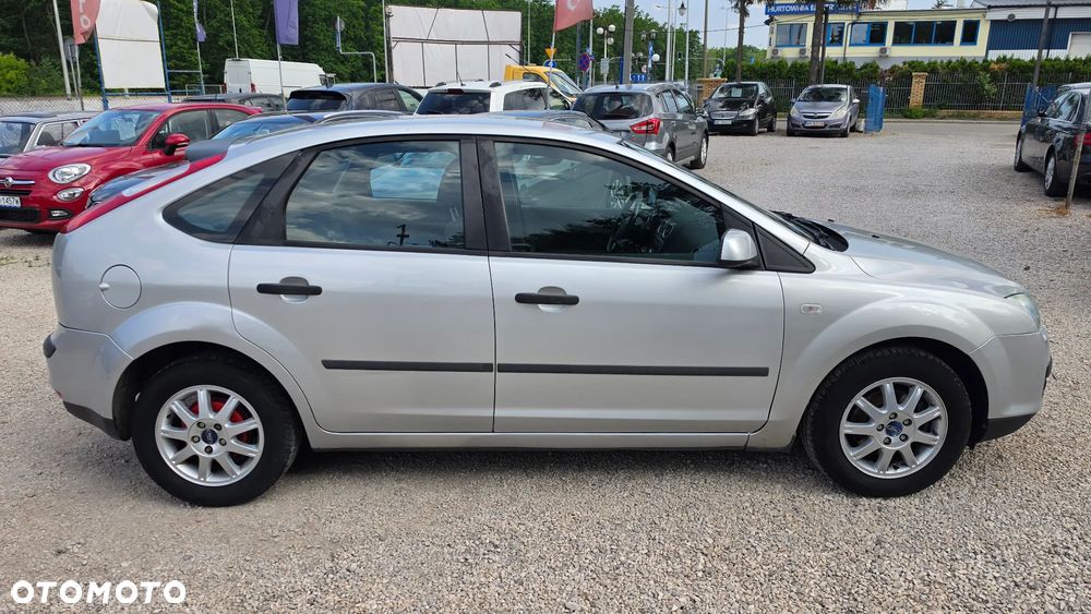 Ford Focus 1.8 Trend - 5