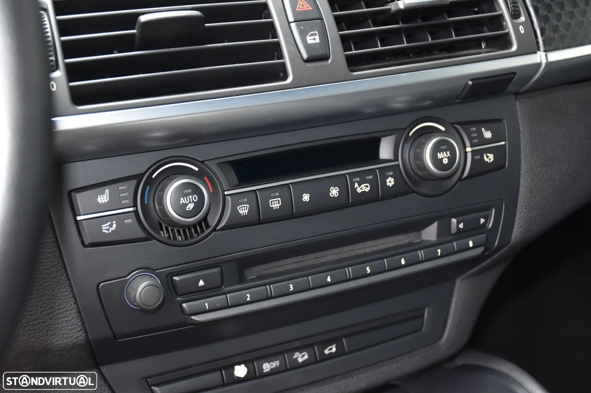 BMW X6 xDrive30d - 16