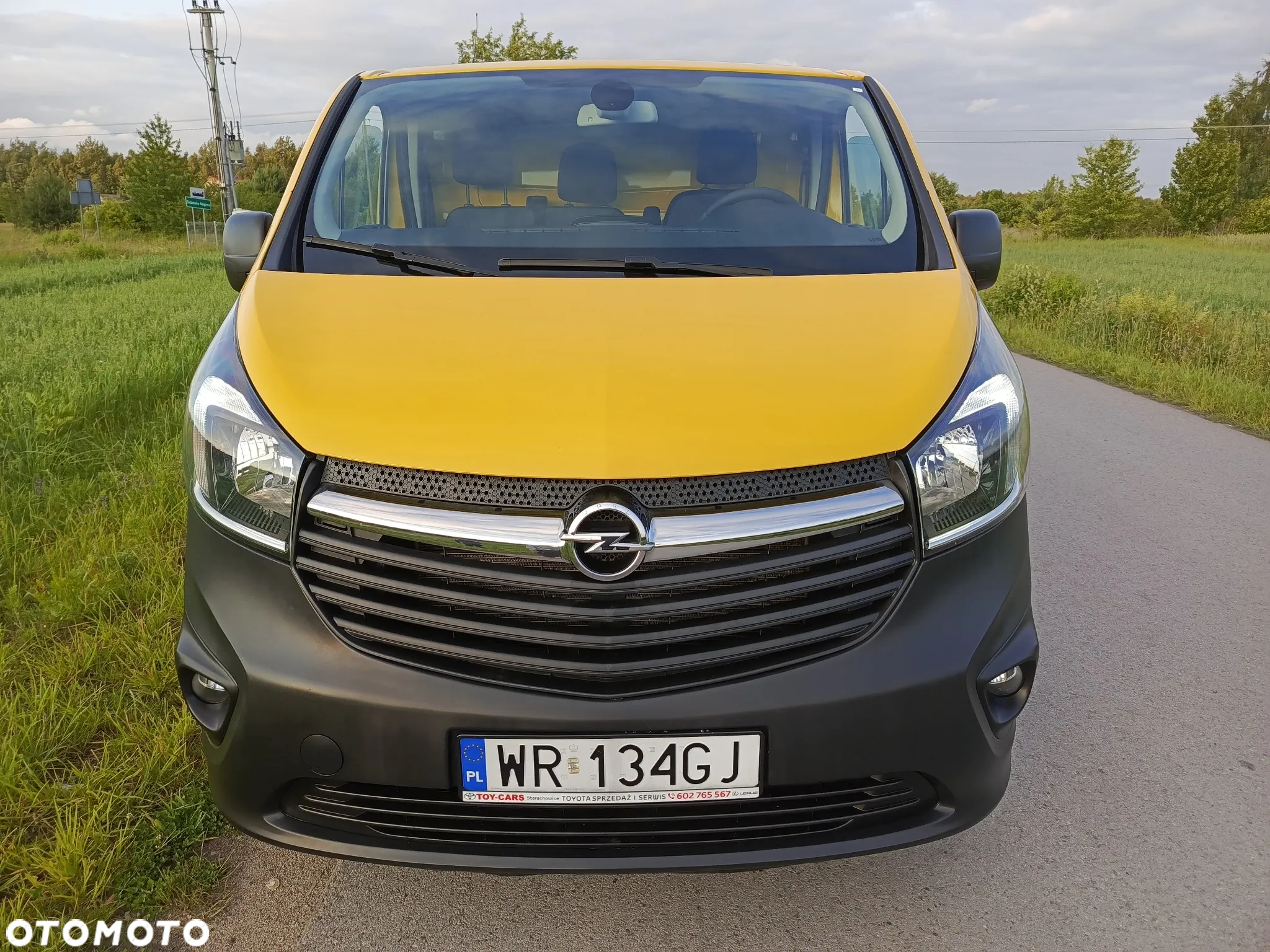 Opel Vivaro - 2