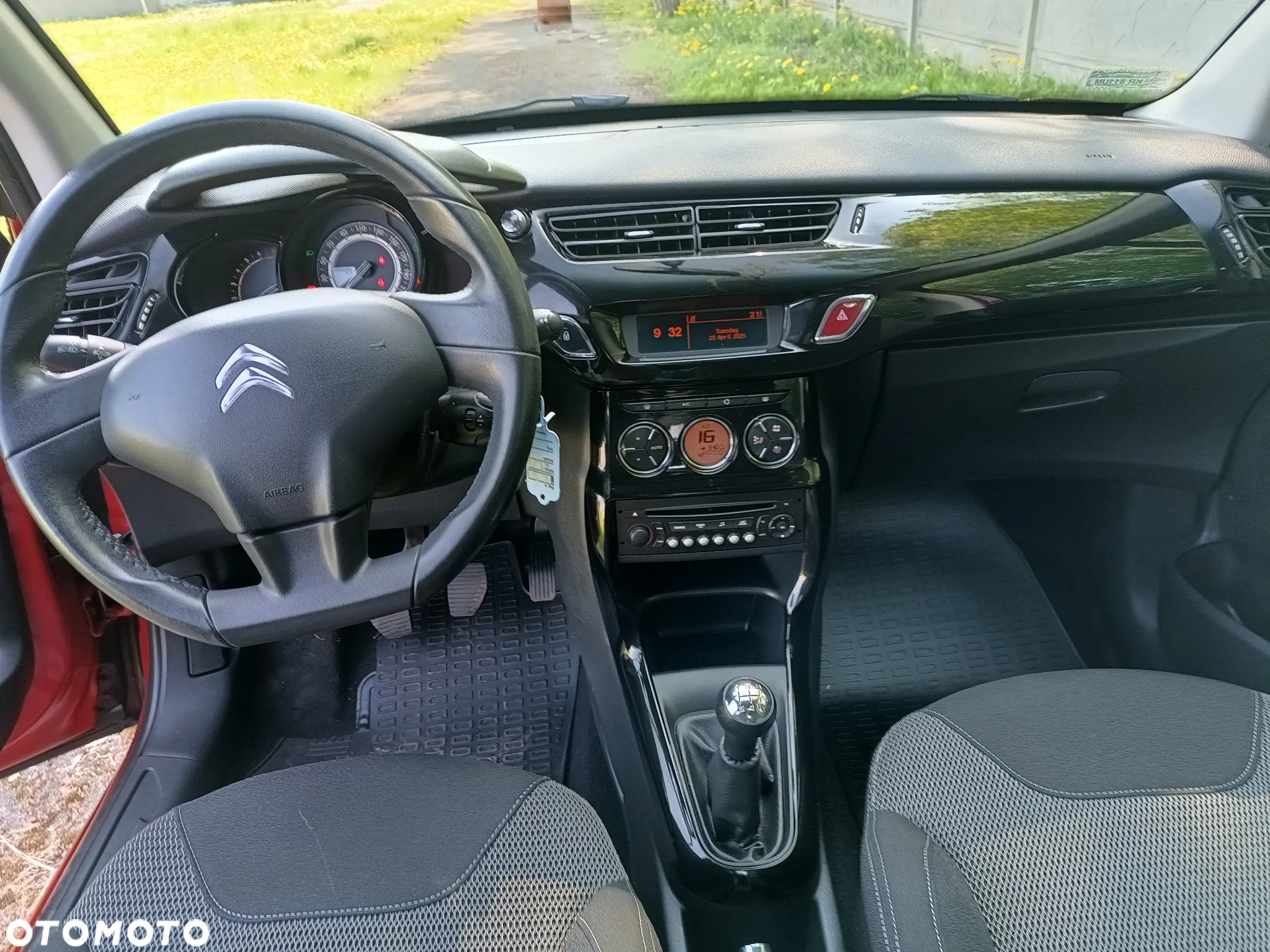 Citroën C3 1.2 PureTech Exclusive - 9
