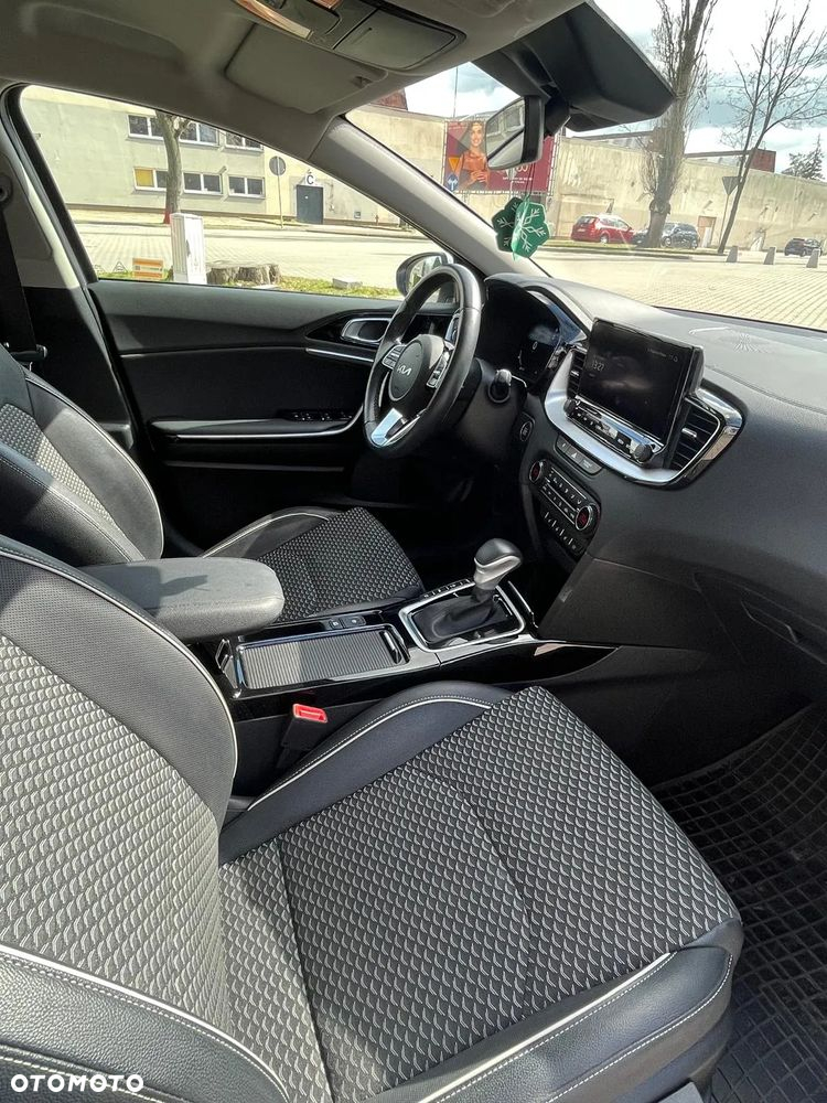 Kia XCeed 1.5 T-GDI Prestige Line DCT - 11
