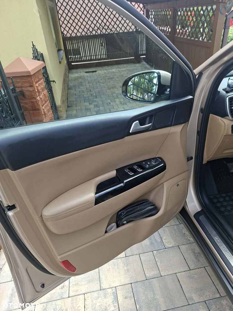 Kia Sportage 1.7 CRDI XL 2WD - 8