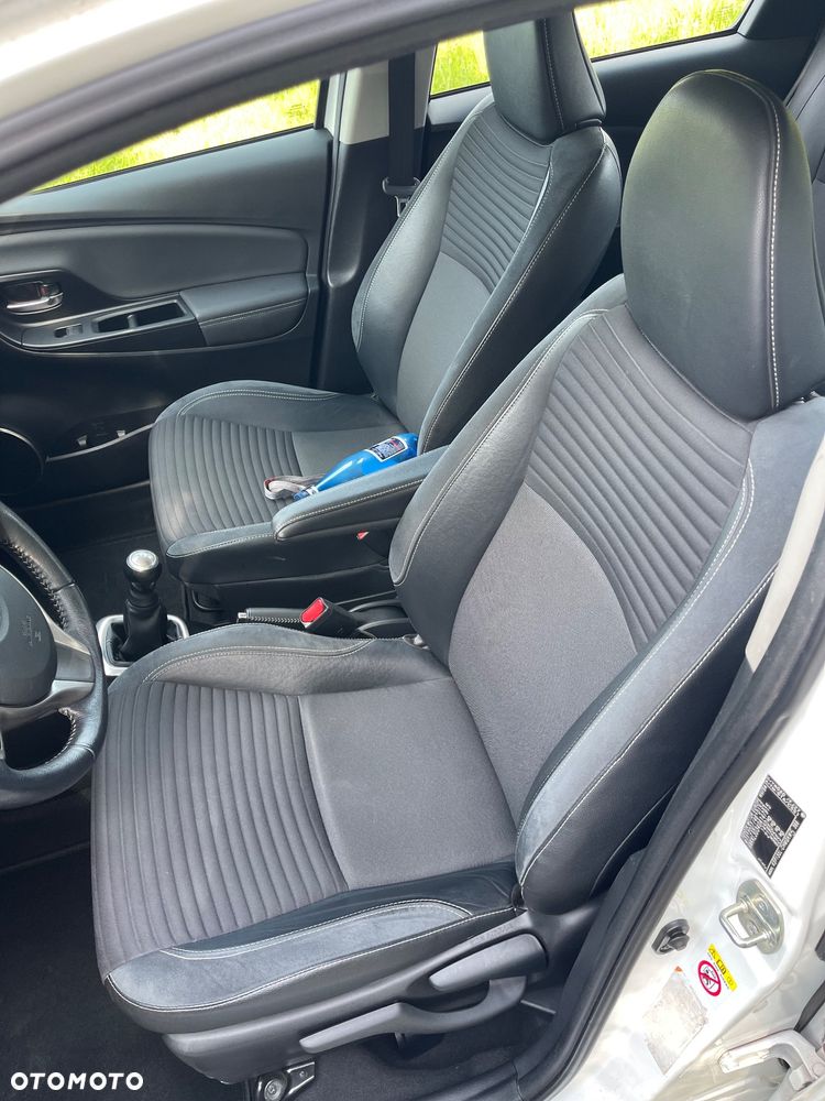 Toyota Yaris - 16