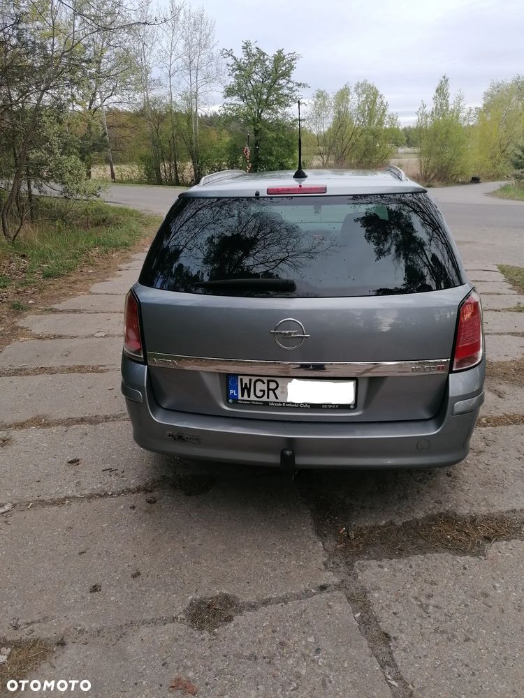 Opel Astra 1.9 CDTI Edition - 4