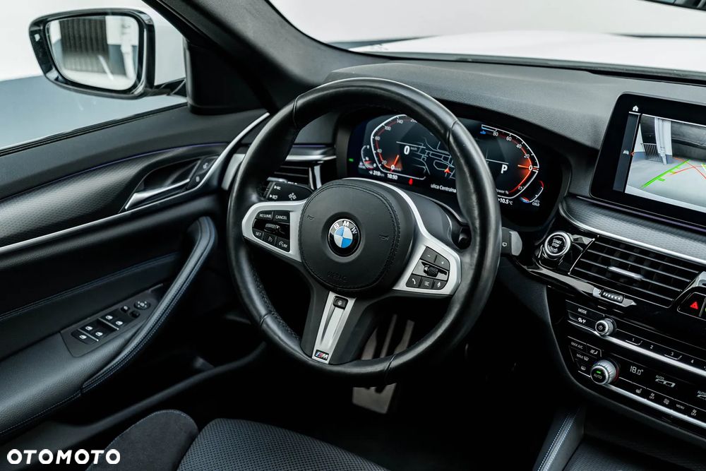 BMW Seria 5 520d xDrive mHEV M Sport sport - 29