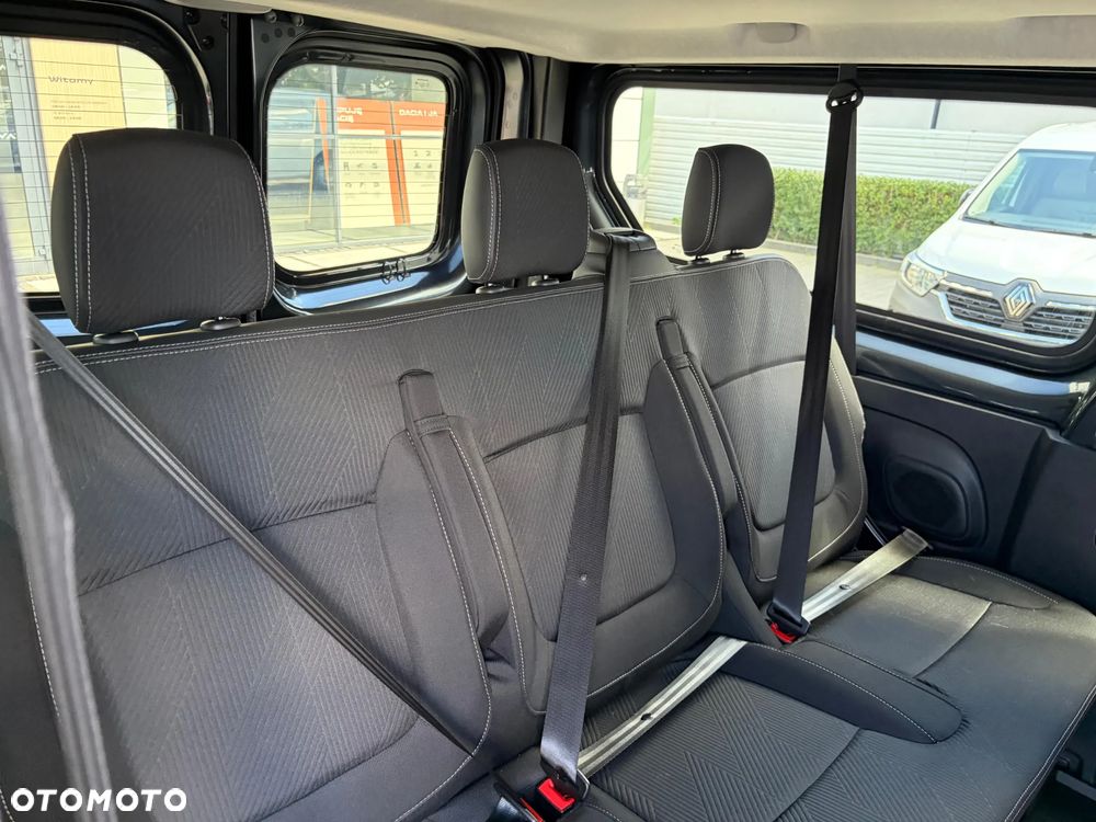 Renault Trafic - 16
