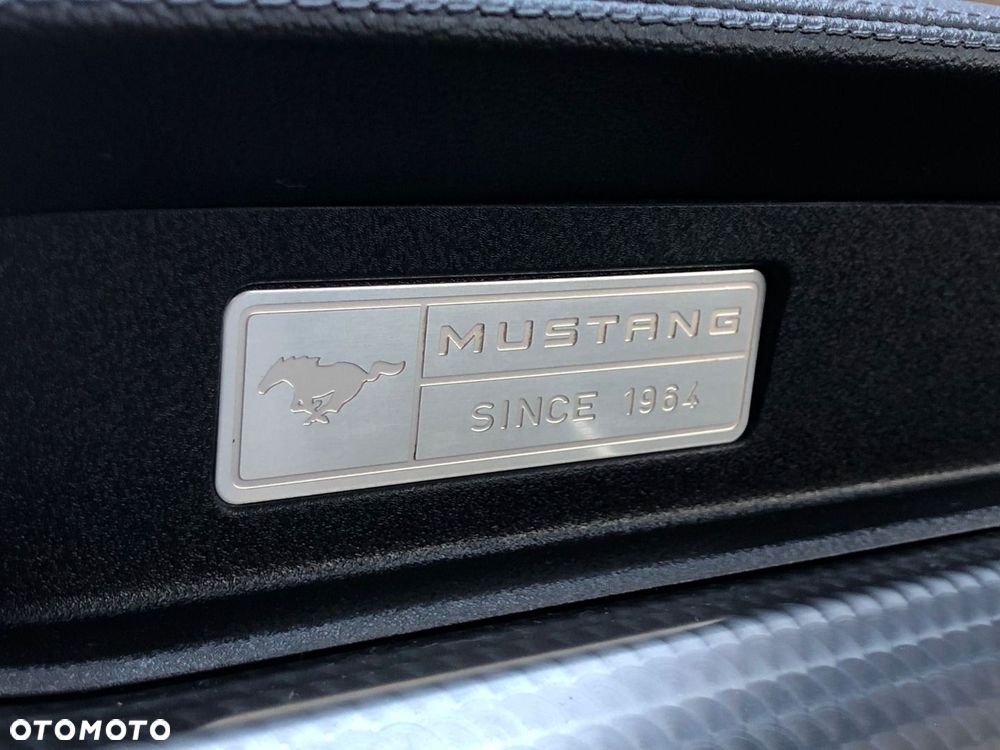 Ford Mustang 5.0 V8 GT - 38