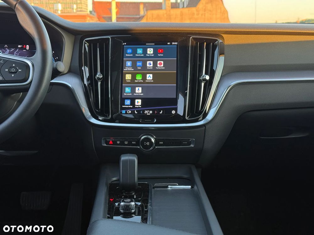 Volvo S60 B5 B AWD Plus Dark - 22
