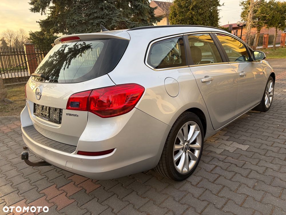 Opel Astra 1.6 Turbo Edition - 14