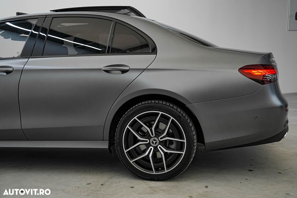 Mercedes-Benz E 300 Aut. - 10