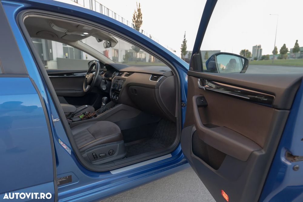 Skoda Octavia 2.0 TDI 4X4 DSG L&K - 22