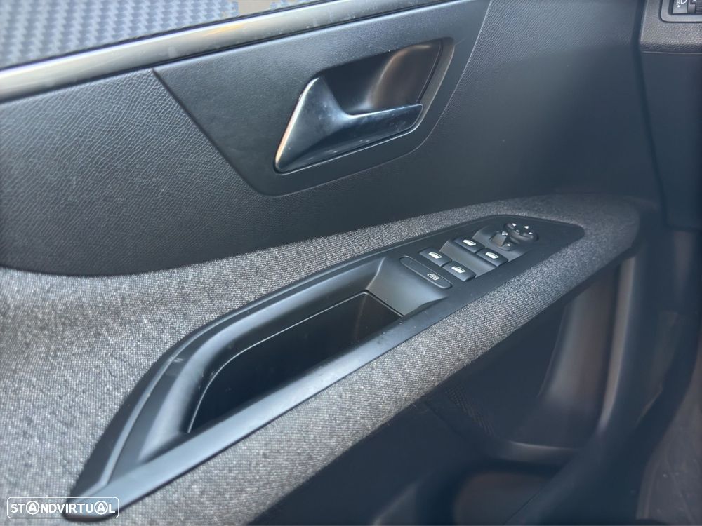 Peugeot 3008 1.5 BlueHDi Active Pack - 12