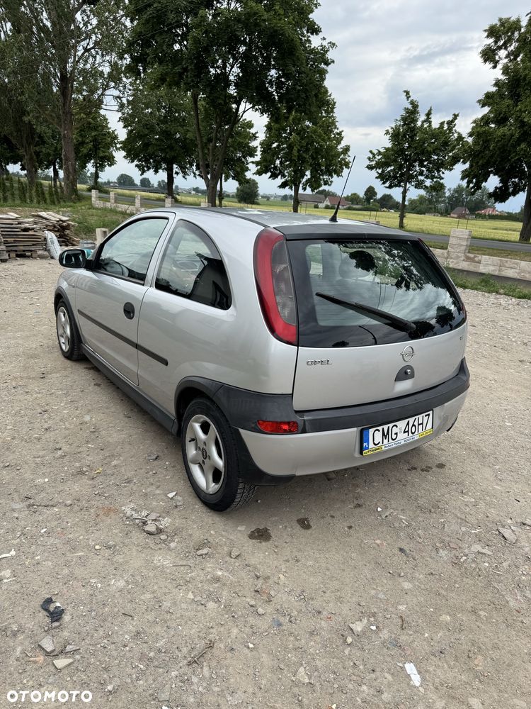 Opel Corsa - 3