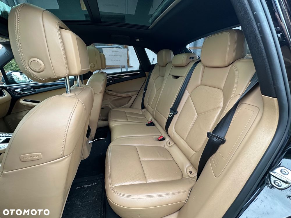 Porsche Macan - 10